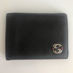 Authentic Gucci Leather Bi Fold Wallet